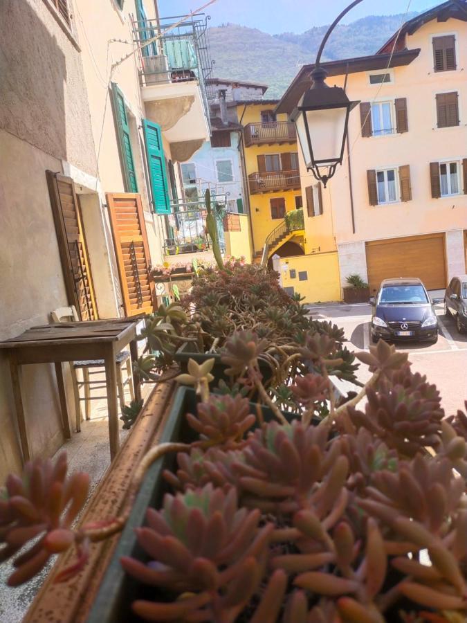 La Tana Dell'Artista Hotel Arco Eksteriør billede